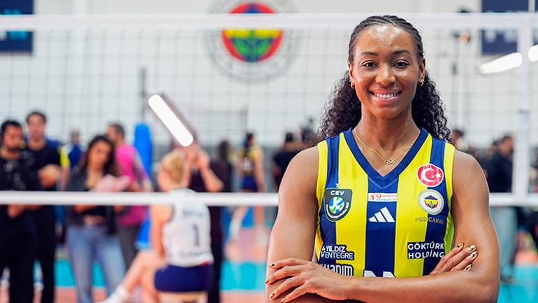 Saliha Şahin: Fenerbahçe her zaman en yukarısı için oynayan bir takım