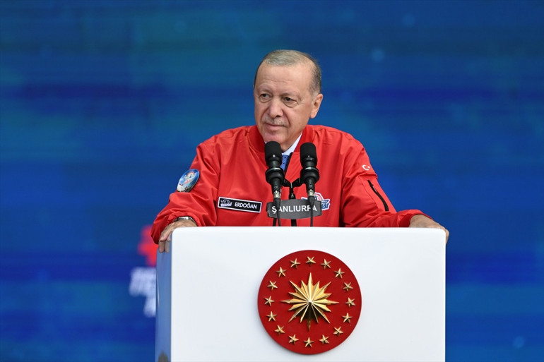 Cumhurbaşkanı Erdoğan: Taviz vermeyeceksiniz, T&uuml;rkiye&rsquo;nin geleceği emin ellerdedir