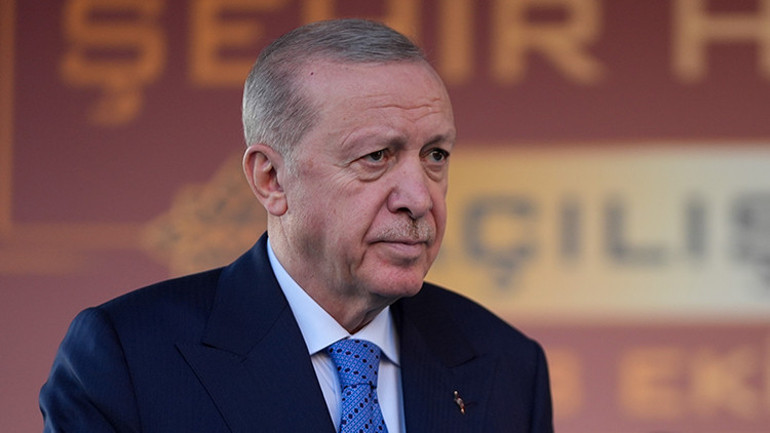 Cumhurbaşkanı Erdoğandan fon soruşturması açıklaması: Türkiye ekonomisi bu sorunun üstesinden gelecek kapasitede