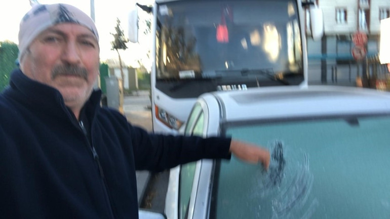 Karsta buz kesen sabah Termometreler eksi 7yi gördü, araç camları buzla kaplandı