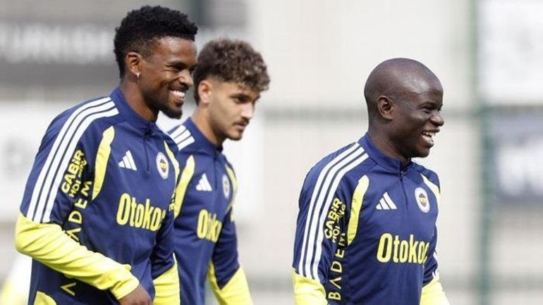 Fenerbahçe, yapay zekaya geçti İsmail Kartal anlaştı