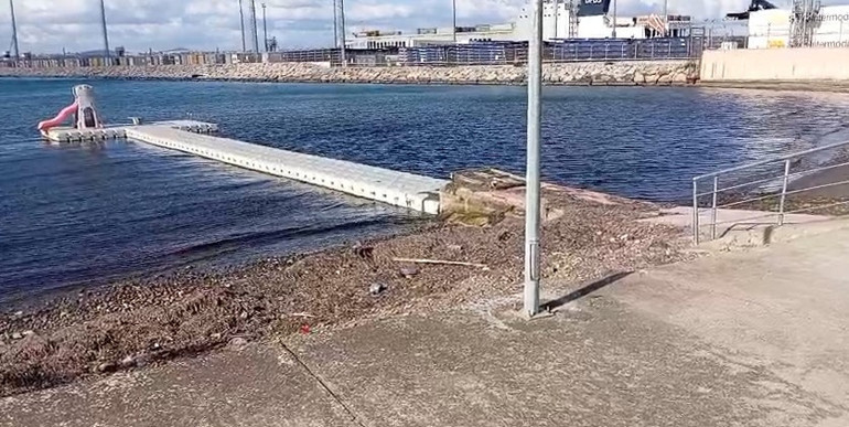 Yalovada deniz yüzeyinde dikkat çeken görüntü