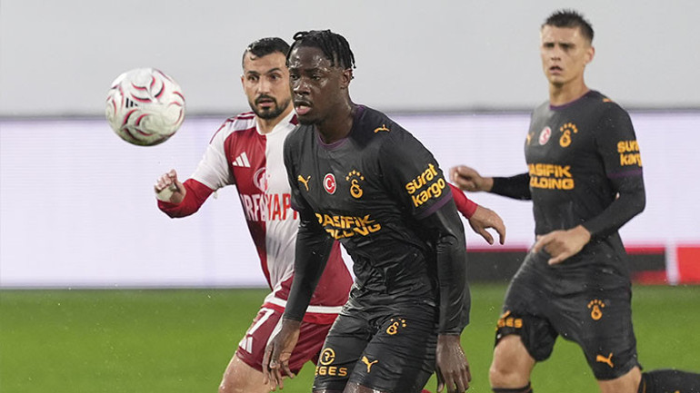 Galatasarayda ayrılık Okan Buruk, transferleri beğenmedi