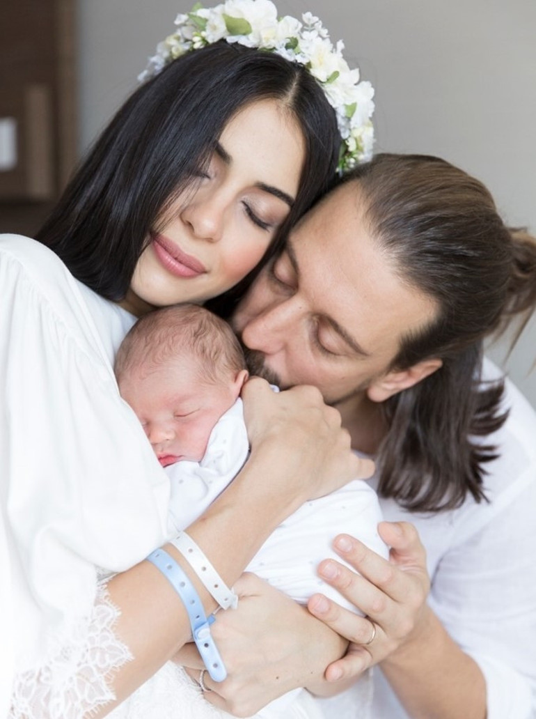 Beyza Şekerci ve Engin Hepileri’den oğulları Can’a duygusal kutlama
