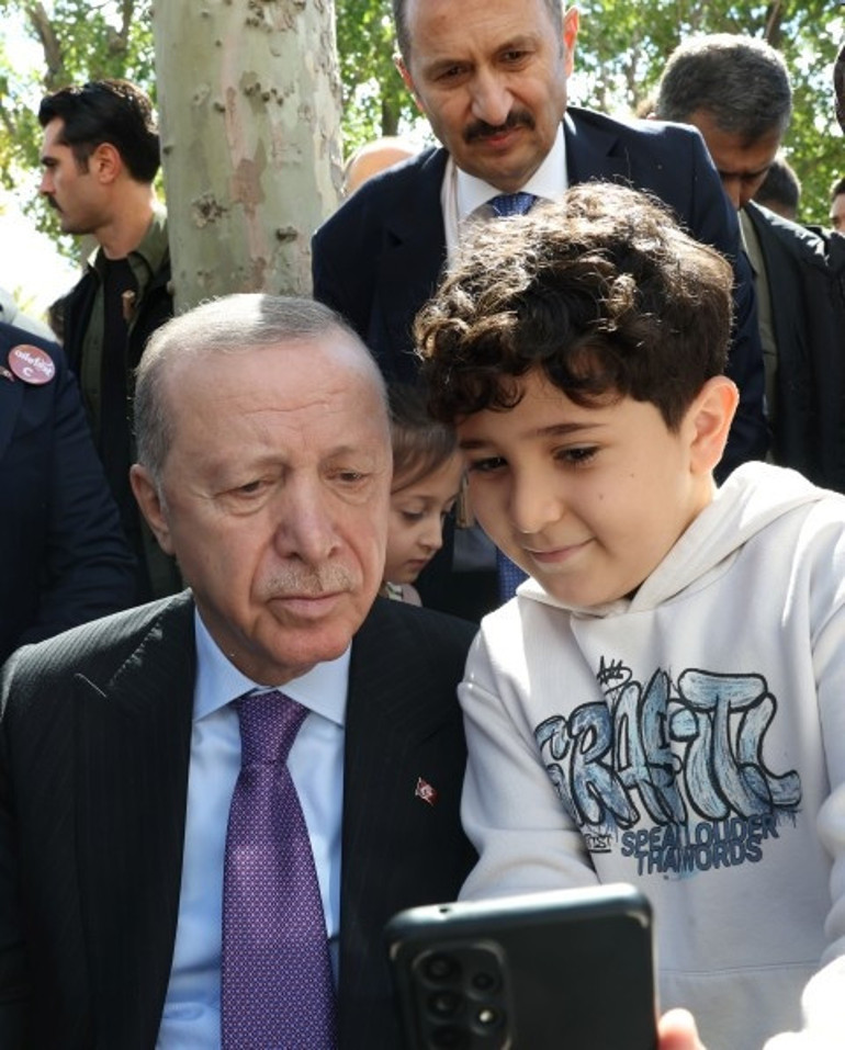 Cumhurbaşkanı Erdoğan, Rami Kütüphanesindeki AileFeste katıldı