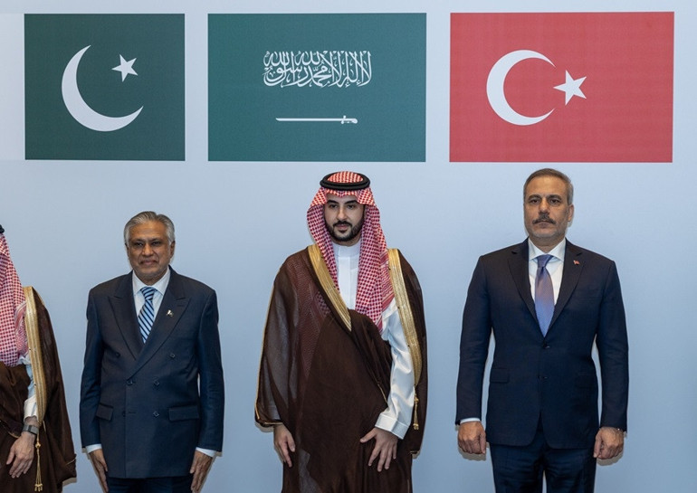Husilerle çatışma büyüyor Türkiye, Suudi Arabistan ve Pakistan’dan kritik hamle... Şimdi ne olacak