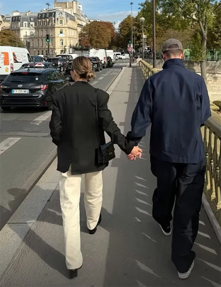 Milyonların gözü önünde yaşanan ihanet bile onların yuvasını yıkamadı... Üstüne bir de çocuk yaptılar... 14üncü yılımız kutlu olsun