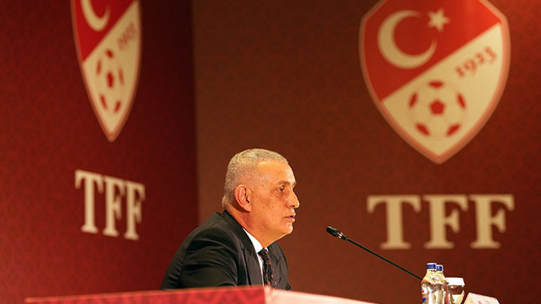 TFF Başkanı Hacıosmanoğlu harekete geçti: Yabancı hakem için FIFA ve UEFA ile masaya oturacak