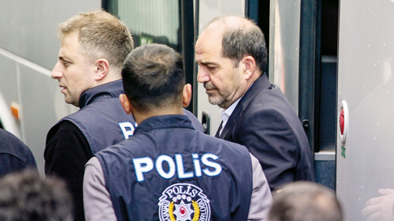 Mersin’de başkanlar tutuklandı