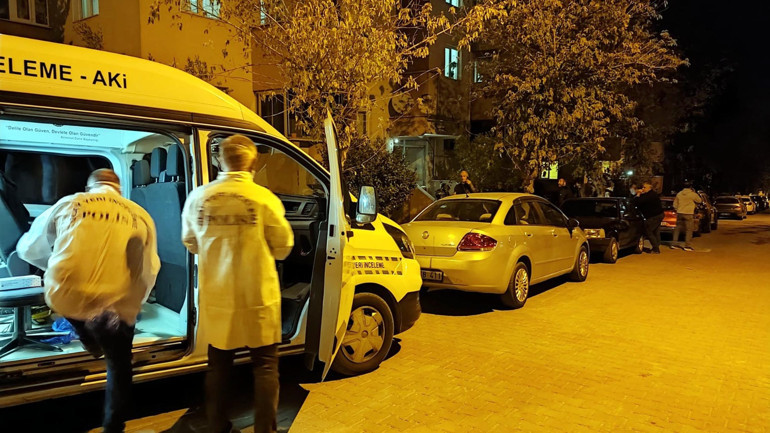 Edirnede şüpheli ölüm: Dairesinden kötü koku yayılan TIR şoförü ölü bulundu