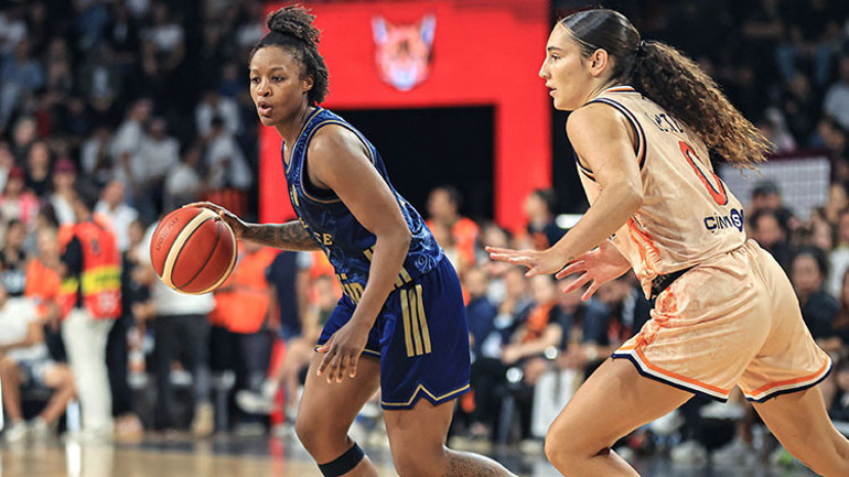 Çimsa ÇBK Mersin 71-79 Fenerbahçe Tarfin (FIBA Kadınlar Süper Kupa finali)