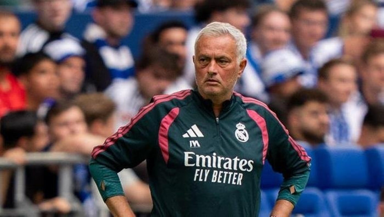 Mourinhodan Fenerbahçe ve Türk hakemleri açıklaması: Taylordan önceki de hapise girdi