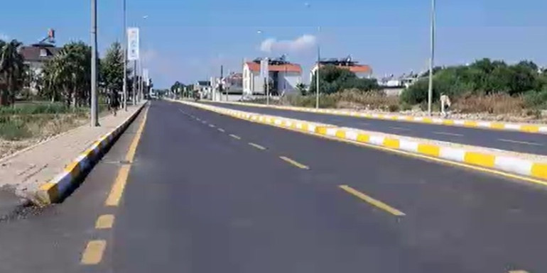 Motosikletle giderken cebindeki paraları düşürmüştü: Servis şoförü parayı sahibine ulaştırdı
