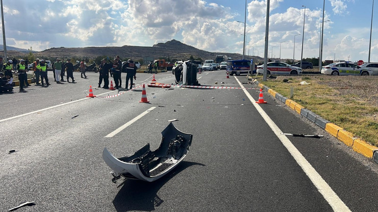 Nevşehir’deki Göreme Kavşağı’nda can pazarı: Takla atan otomobilin sürücüsü ve eşi öldü