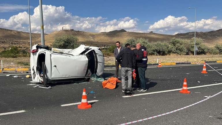Nevşehir’deki Göreme Kavşağı’nda can pazarı: Takla atan otomobilin sürücüsü ve eşi öldü