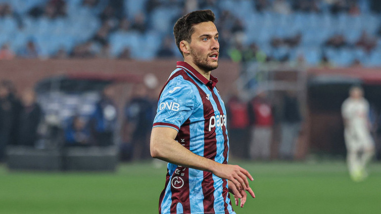 Trabzonsporda ayrılacak ilk isim belli oldu