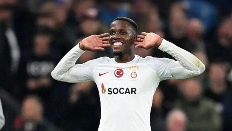 Galatasarayın eski yıldızına sürpriz 10 milyon Dolar