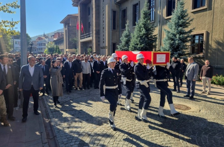 Valilik önünde İhsan Ayrancı’ya veda Vali Naci Aktaş: Son derece kırgınım, kızgınım
