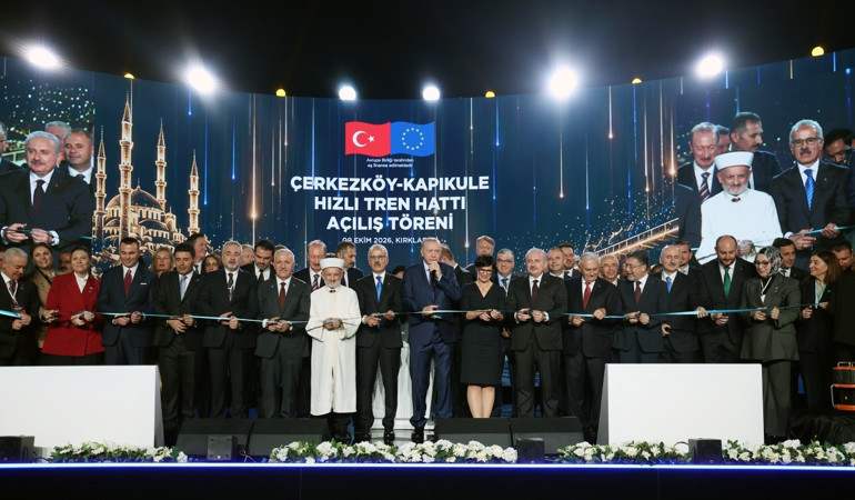 Muhalefet para kulesi hesabını versin Cumhurbaşkanı Erdoğan: Milletin parasına el uzatan karşısında bizi bulur