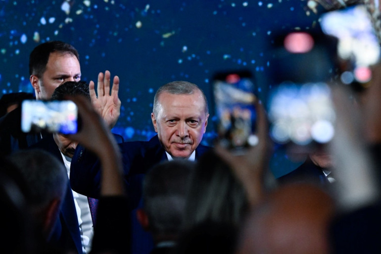 Muhalefet para kulesi hesabını versin Cumhurbaşkanı Erdoğan: Milletin parasına el uzatan karşısında bizi bulur