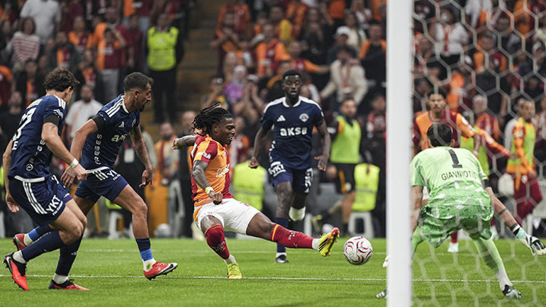 Galatasaray-Kasımpaşa maçını ve TFFyi yazdılar: Osimhen, tüketti Utanma duygumuzu kaybettik, hükümsüzdür