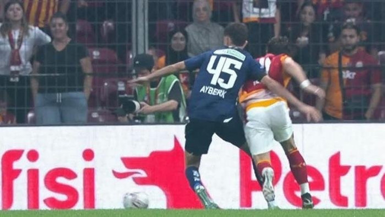 Galatasarayın Kasımpaşa maçında beklediği penaltıyı ve Torreiranın kırmızı kartını yorumladılar: Karar doğru