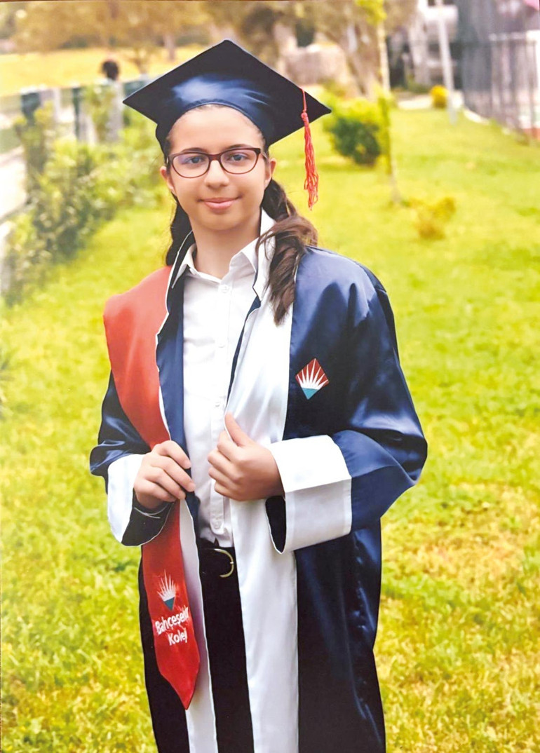 Kız gücü engelleri aşıyor: ‘Bu mücadelede zihnen ve kalben yan yana olduğumuzu bilmelerini isterim’