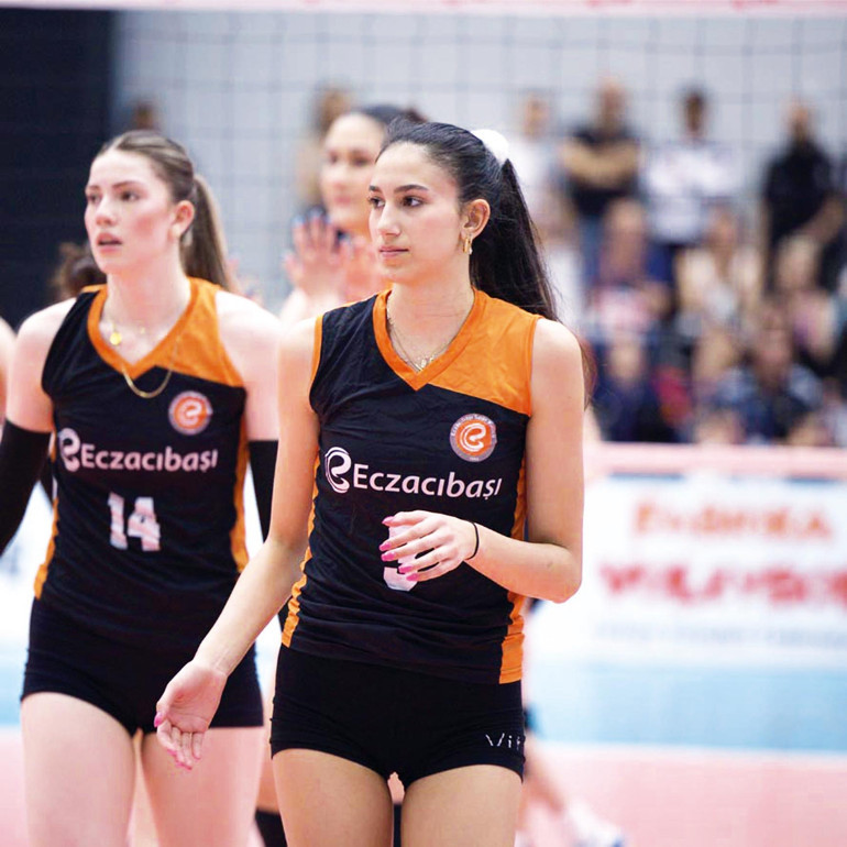 Kız gücü engelleri aşıyor: ‘Bu mücadelede zihnen ve kalben yan yana olduğumuzu bilmelerini isterim’