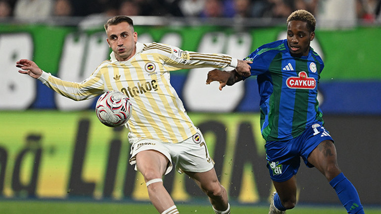 Fenerbahçenin 3-0lık Rizespor galibiyeti sonrası İsmail Kartala eleştiri: Skor 2-0 olana kadar sezonun en kötü oyunlarından biri oynandı İsmail Kartal’ın dersler çıkarması lazım