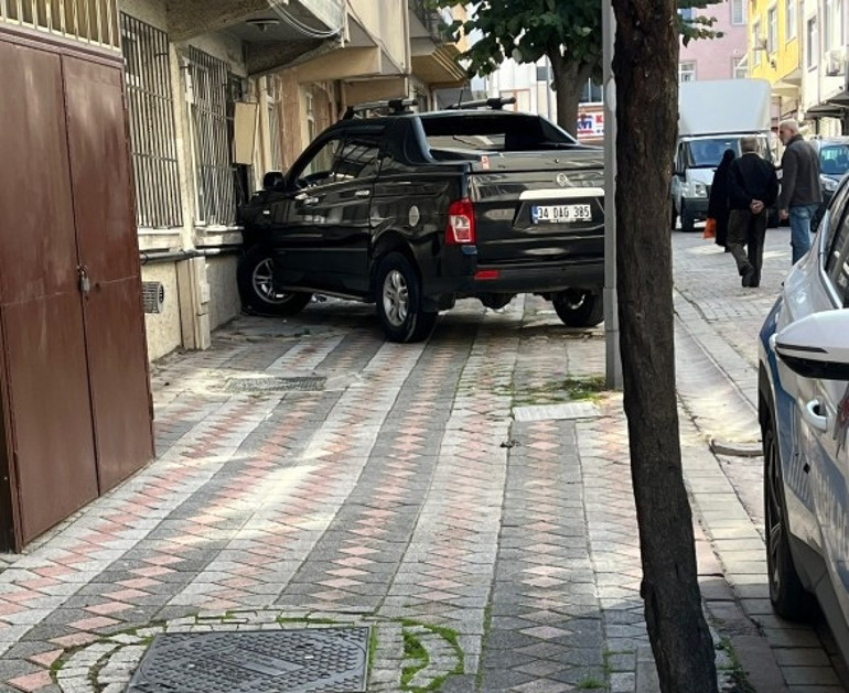Yön tarifi yapıyordu Gaza fazla basınca pikapla eşinin katili oldu