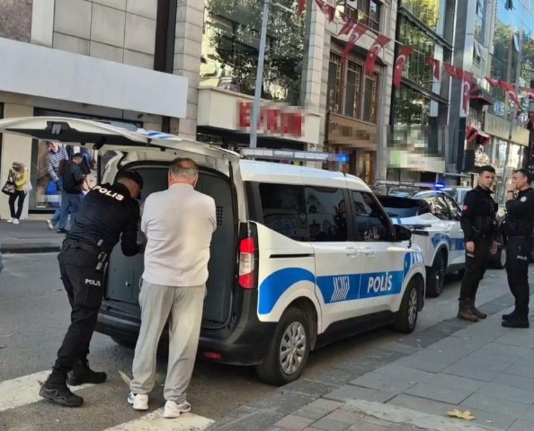 Caddede röntgenci gerilimi: Kadının görüntüleri telefonundan çıktı