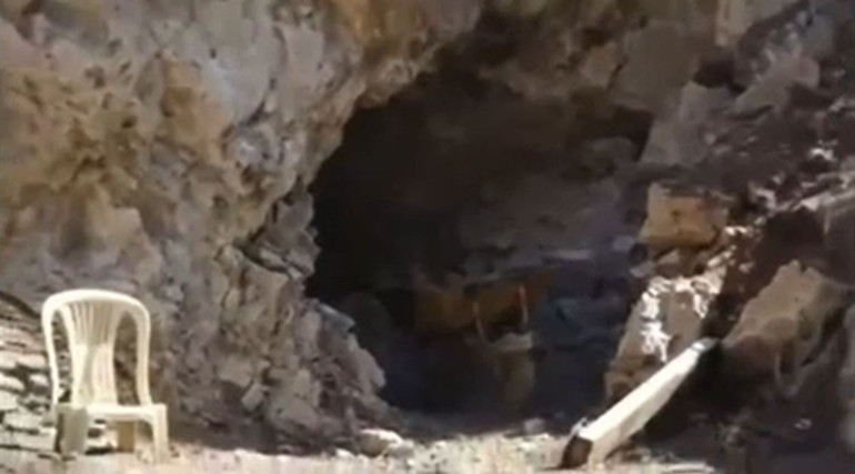 Terör örgütü PKK Metina’da 4 kampı boşalttı