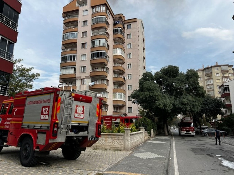 9 katlı binada yangın paniği