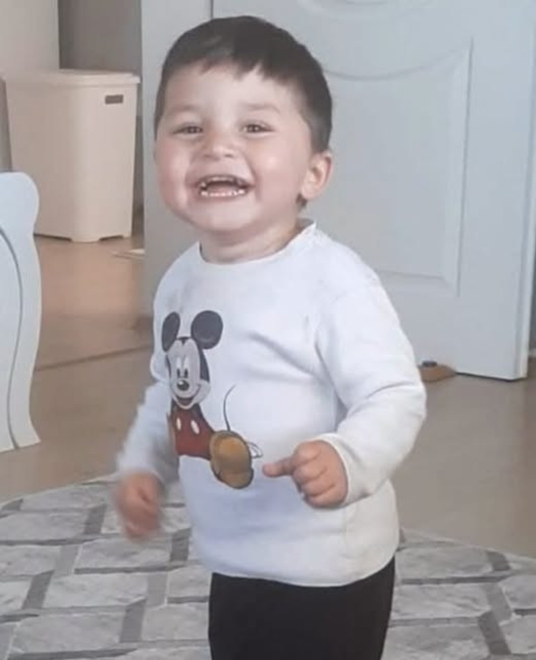 Havuza düşen 2 yaşındaki çocuk hayatını kaybetti
