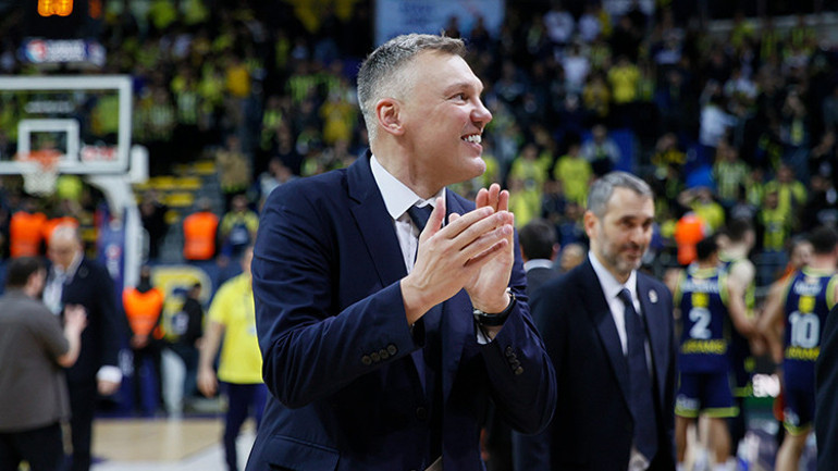 Fenerbahçe başantrenörü Sarunas Jasikevicius: Kadromuzdan memnun olmalıyız