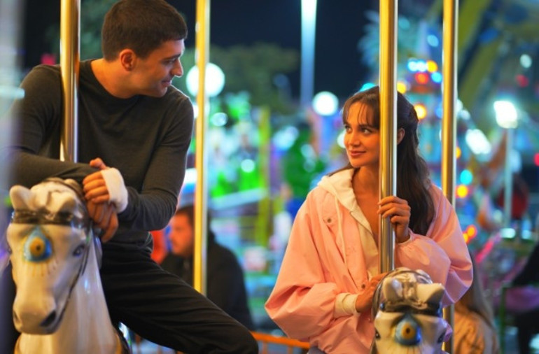 Haysiyetin aşıkları lunaparkta