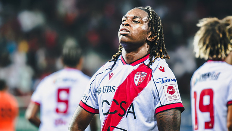 Galatasarayda forvet transferi için karar verildi İki de ayrılık yolda