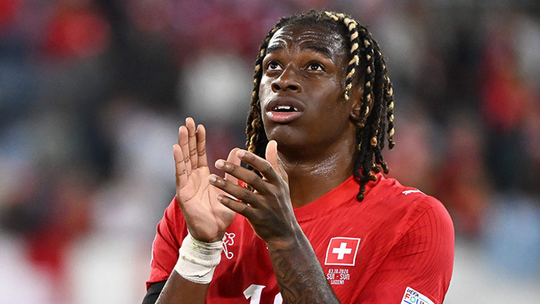 Galatasarayda forvet transferi için karar verildi İki de ayrılık yolda