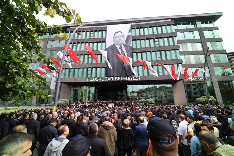 Üsküdar Belediye Başkan Vekili Gültekine veda | Cenazede duygusal anlar: Cumhurbaşkanı Erdoğan, ellerini bırakmadı
