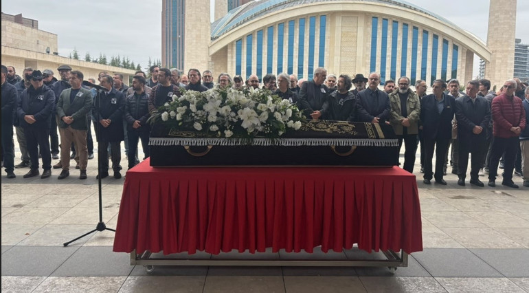 Alpaya veda... Usta sanatçı son yolculuğuna uğurlandı