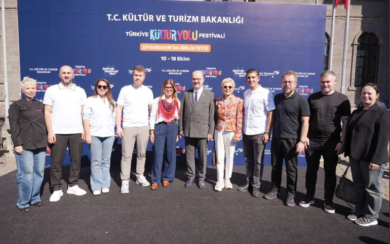 Bir Kez Giden Bir Daha Unutmaz 2 BİR KEZ GİDEN BİR DAHA UNUTMAZ