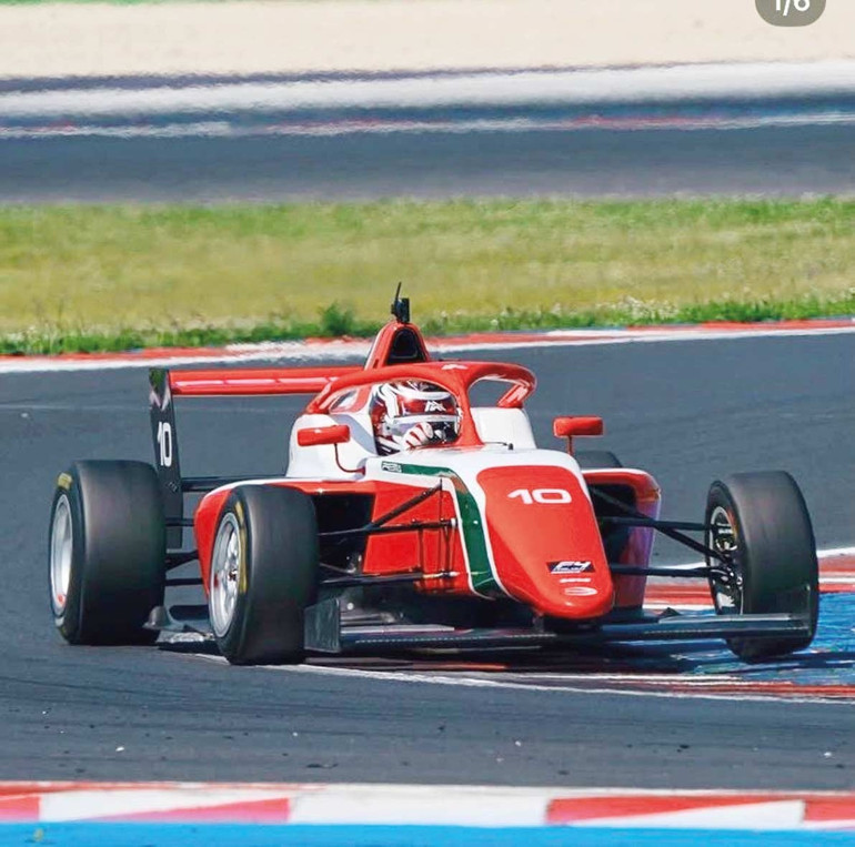 Ferrari’nin ilk Türk pilotu… Sürücü akademisine seçildi