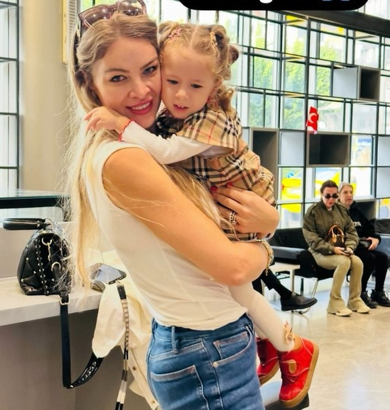 Geçen yıl eşini kaybetmişti... Miss Turkey güzeli Fatoş Seğmenin evlat acısı