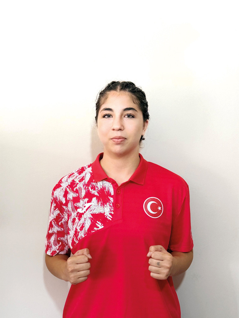 Şampiyon boksörlerimizden genç kızlara tavsiye: ‘Kendinize şans vermekten vazgeçmeyin’