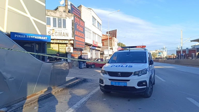 Araçla gelip eğlence mekanına kurşun yağdırdılar