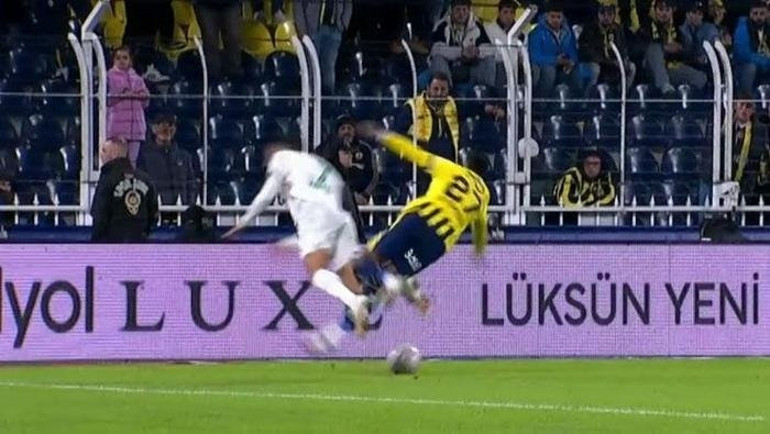 Fenerbahçenin Alanyaspor maçında verilmeyen golü doğru mu Fena bir hata