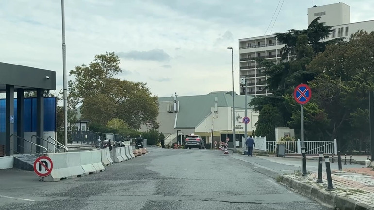 İstanbuldaki konserde 3 kişi fenalaştı, 1 kişi hayatını kaybetti Ekipler bu ihtimali değerlendiriyor