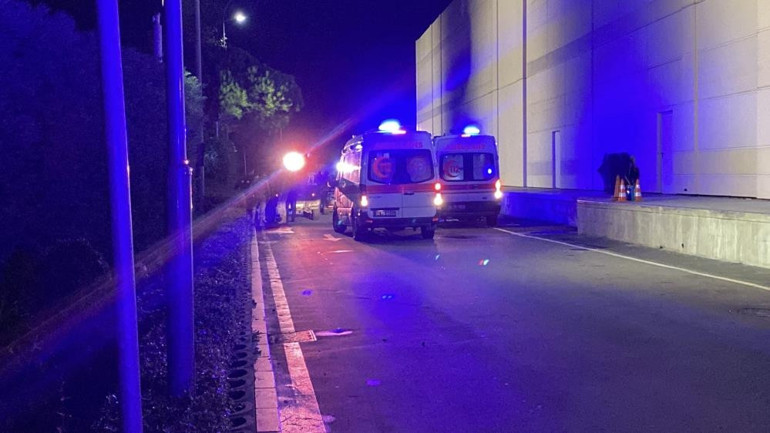 AVMde İsrail gerginliği Klodya Medina protesto edildi, AVM boşaltıldı