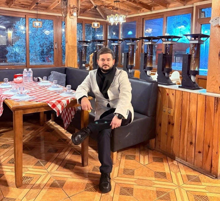 İzmirde kanlı kavga Restoran sahibi öldü, müşteri ağır yaralı