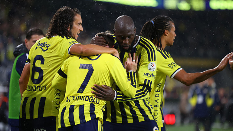 Fenerbahçenin konuğu Slavia Prag 2 eksik var